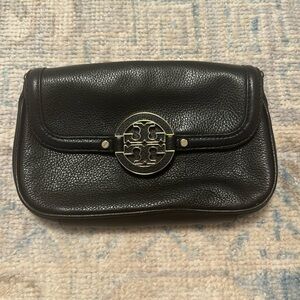 Black Tory Burch Clutch in great condition with dust bag